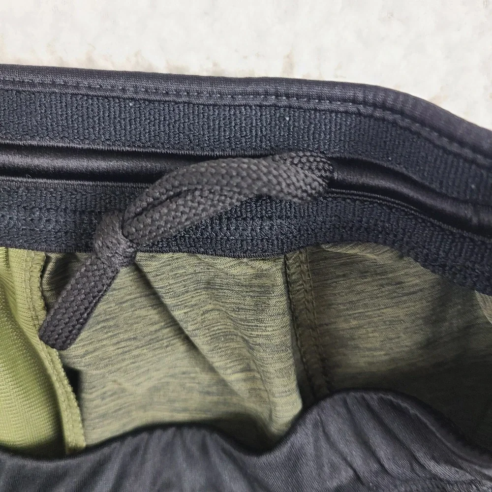 Adidas Shorts Mens Large Olive Green Track Gym Basketball Baggy‎ Loose